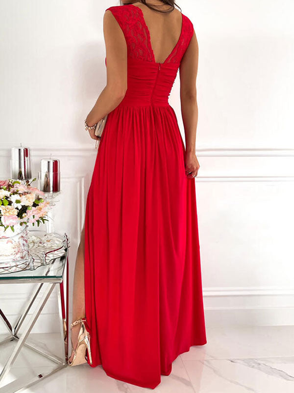 Sophisticated Dress with a Clean Classic Look