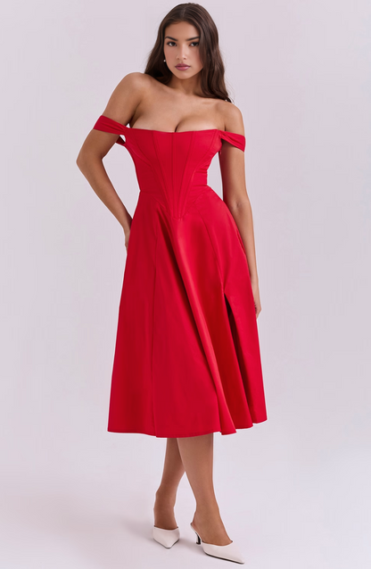 Beautifully Finished Dress in a Timeless Design
