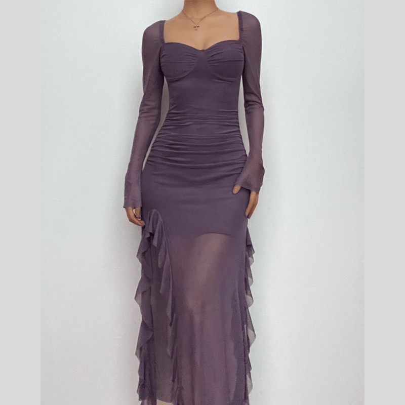 A Vintage Style Dress with Delicate Timeless Details