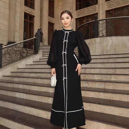Beautifully Crafted Dress in a Classic Style