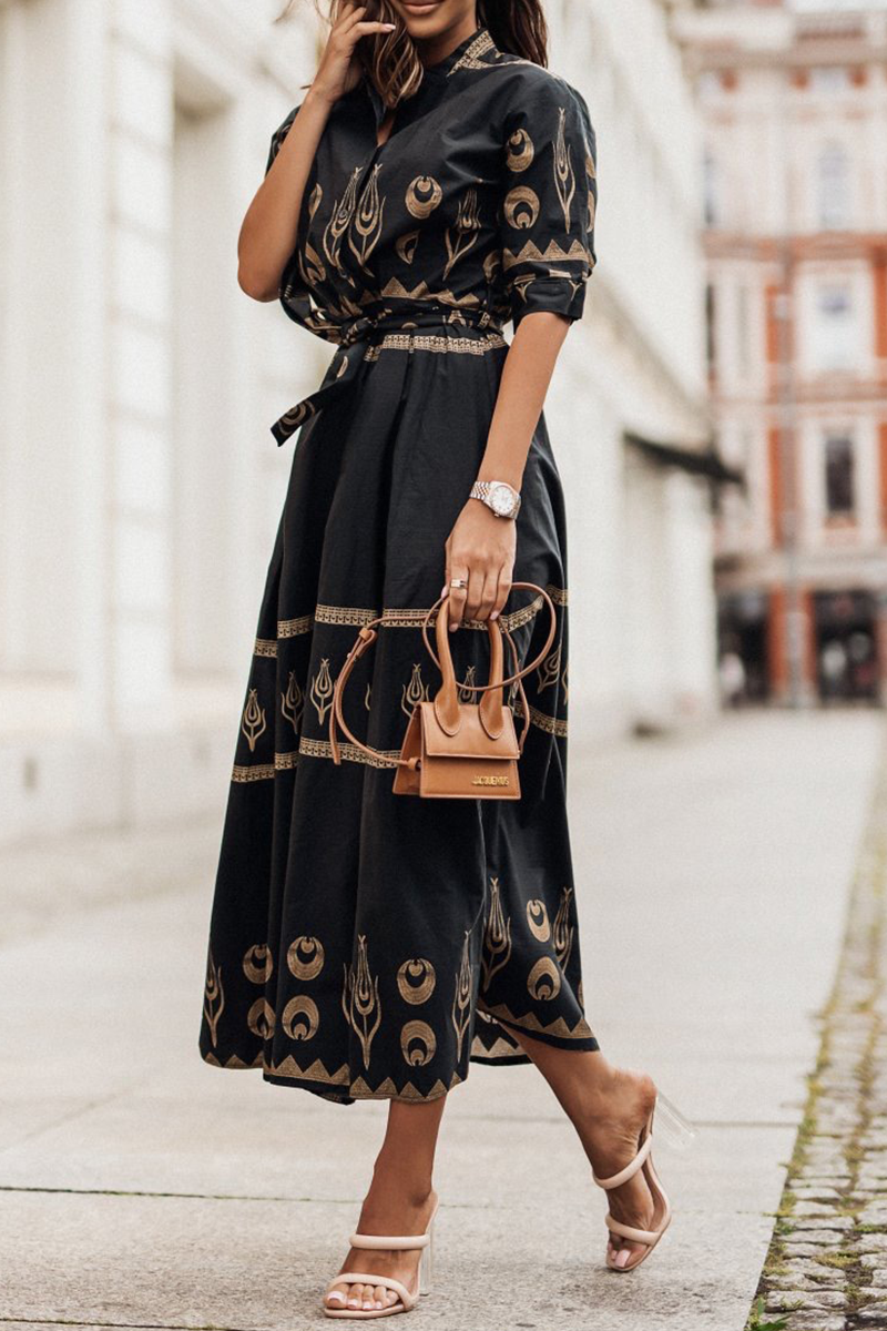 Effortlessly Elegant Dress with a Timeless Design