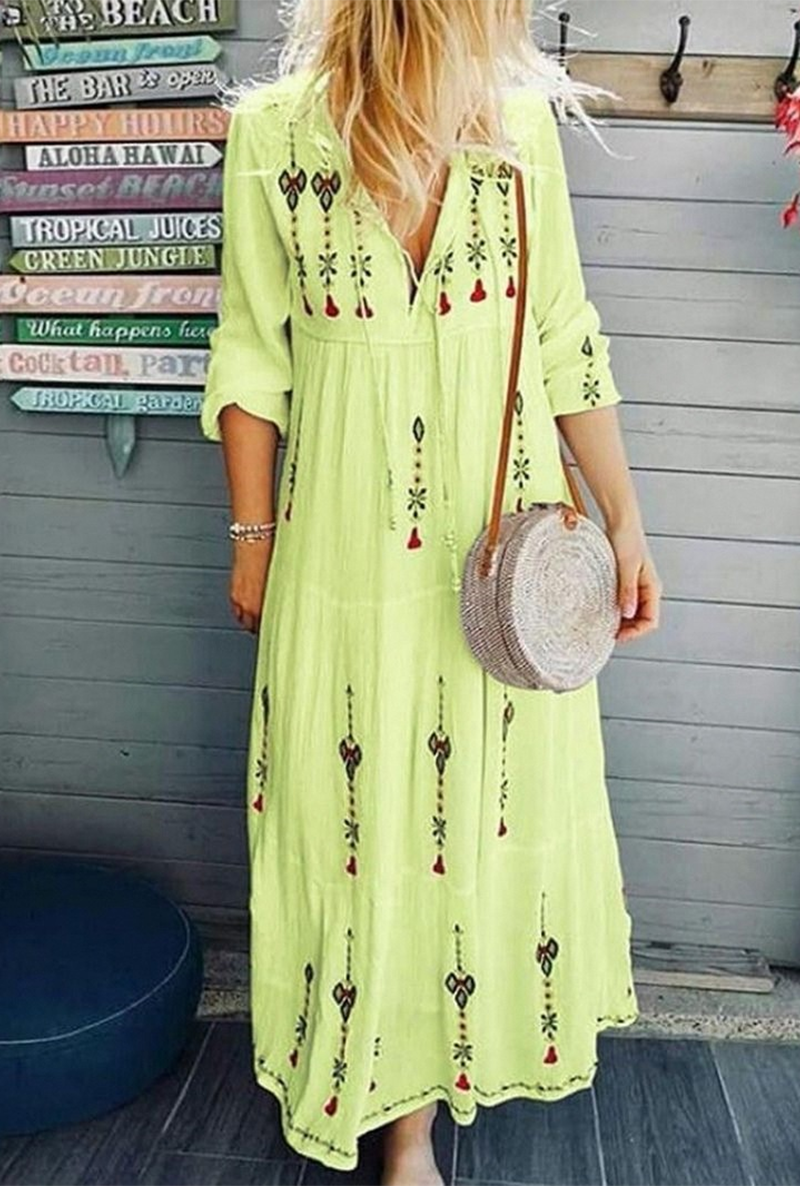 Well Tailored Dress with a Graceful Silhouette