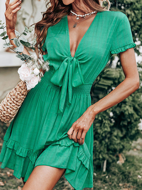 Well Tailored Dress with a Graceful Silhouette