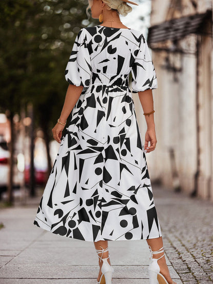 Gracefully Styled Dress for Any Occasion