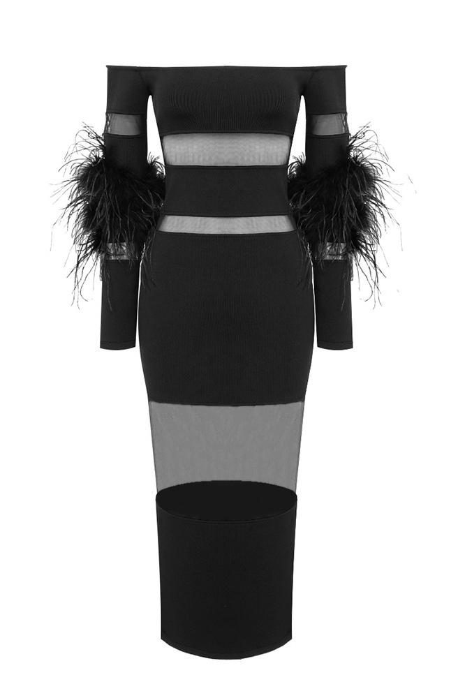 Beautifully Finished Dress in a Timeless Design