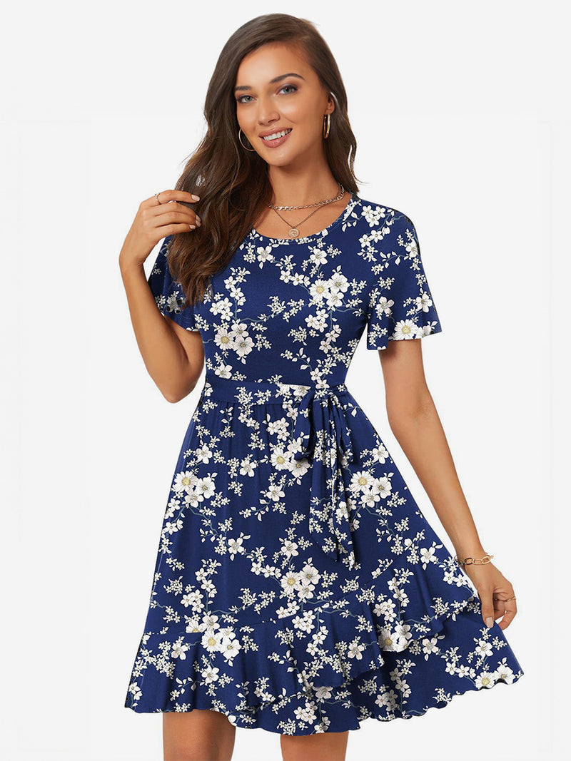 Classic Vintage Dress with a Flattering Fit