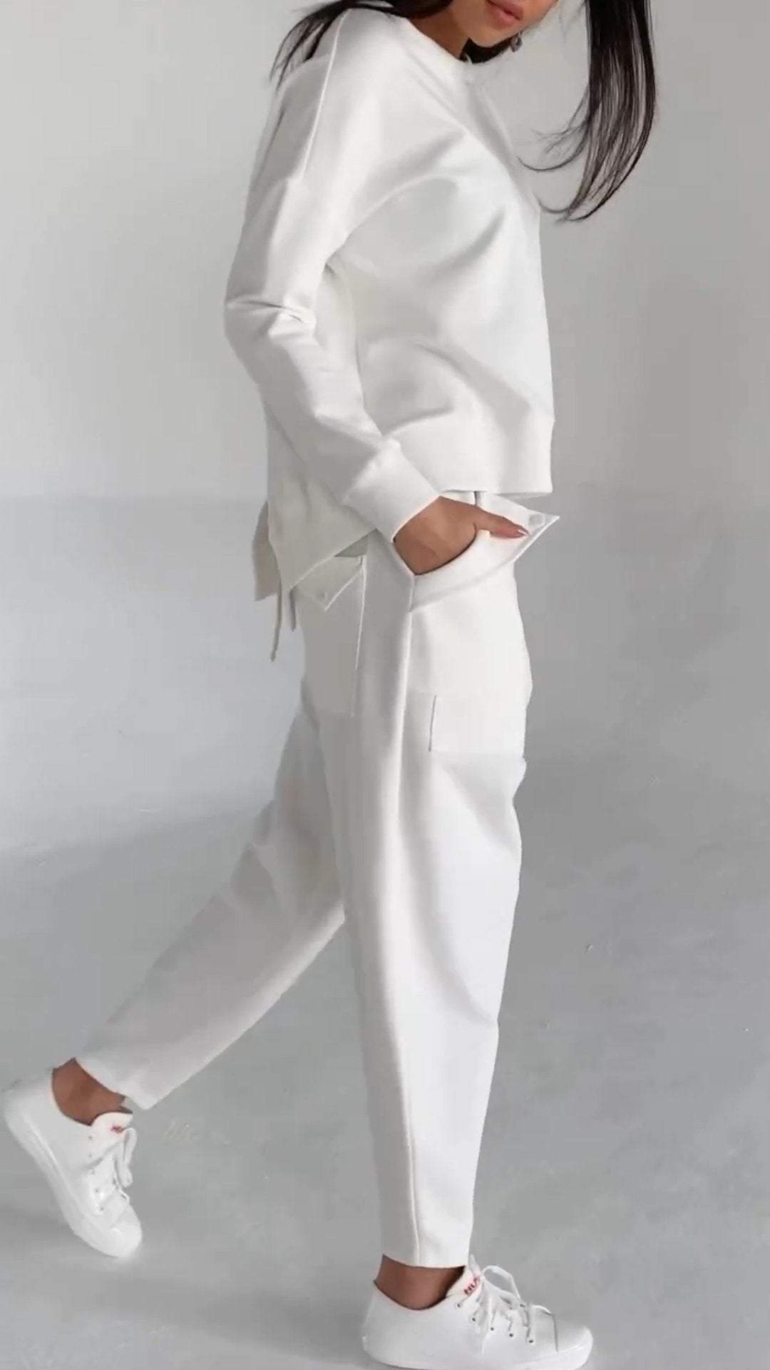 Effortlessly Elegant Garment with a Timeless Design