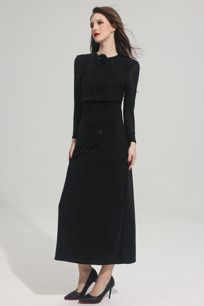 Beautifully Crafted Dress in a Classic Style