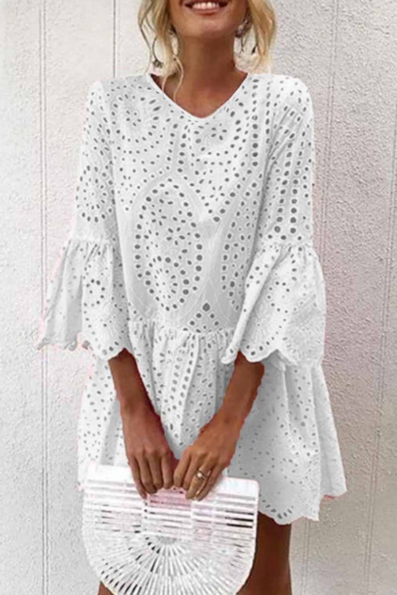 Beautifully Finished Dress in a Timeless Design