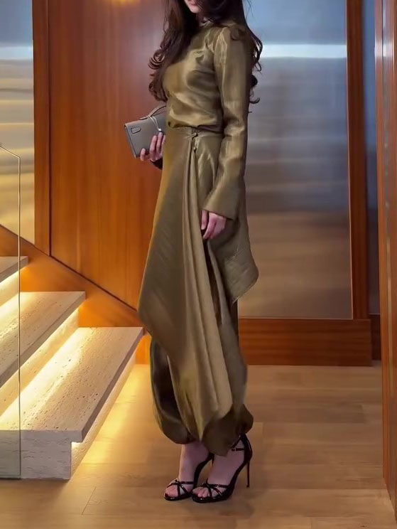Beautifully Finished Pants in a Timeless Design