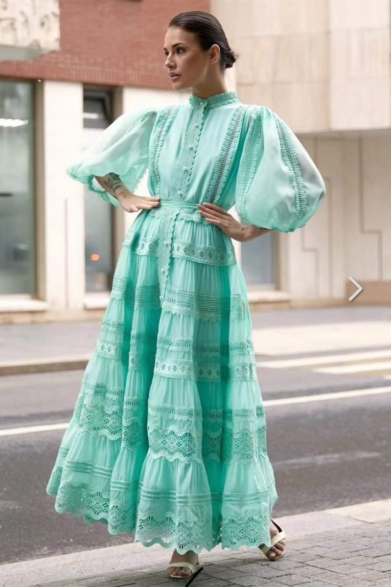 Classic Vintage & Enduringly Stylish Dress