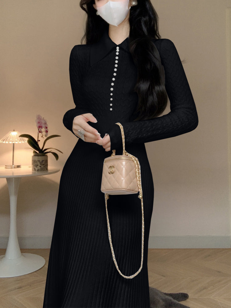 Classic Vintage Sweater with a Flattering Fit