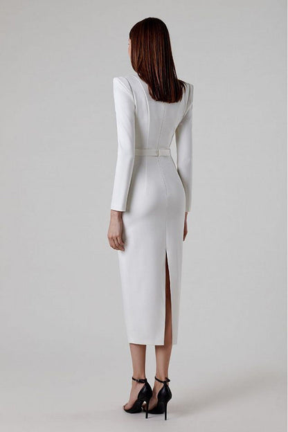 Classic Vintage Dress with a Flattering Fit