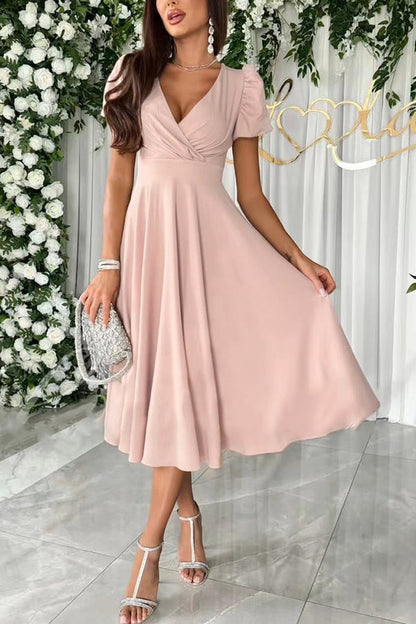 Gracefully Styled Dress for Any Occasion