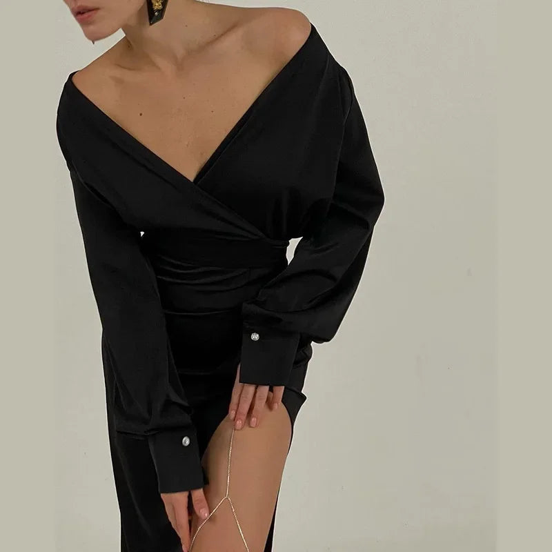 Gracefully Styled Dress for Any Occasion