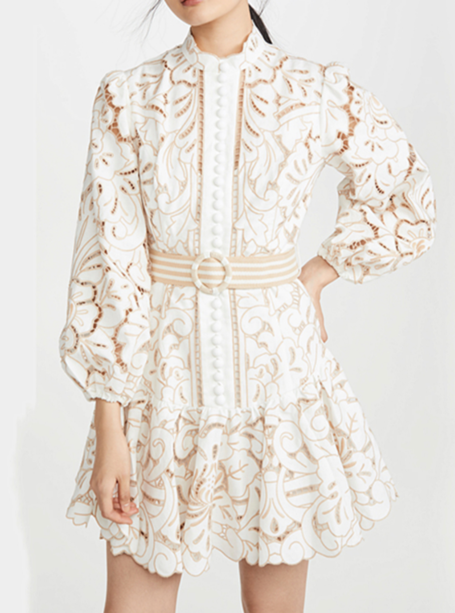Effortlessly Elegant Dress with a Timeless Design