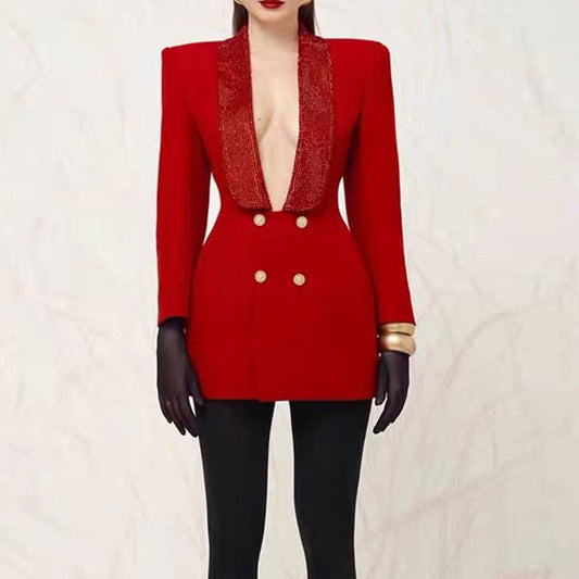 Beautifully Finished Garment in a Timeless Design