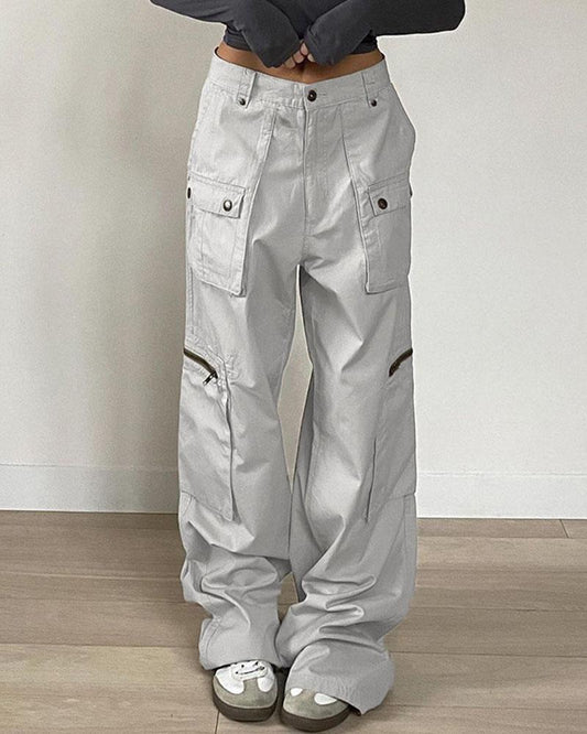 Well Tailored Pants with a Graceful Silhouette