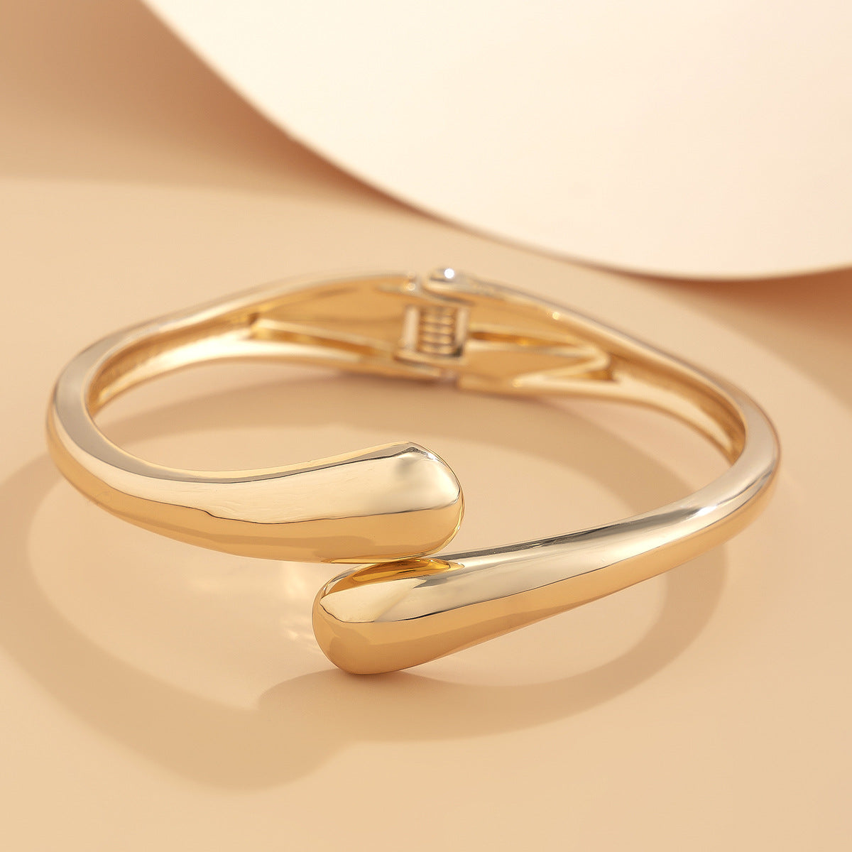 MY01 Bracelet Gold