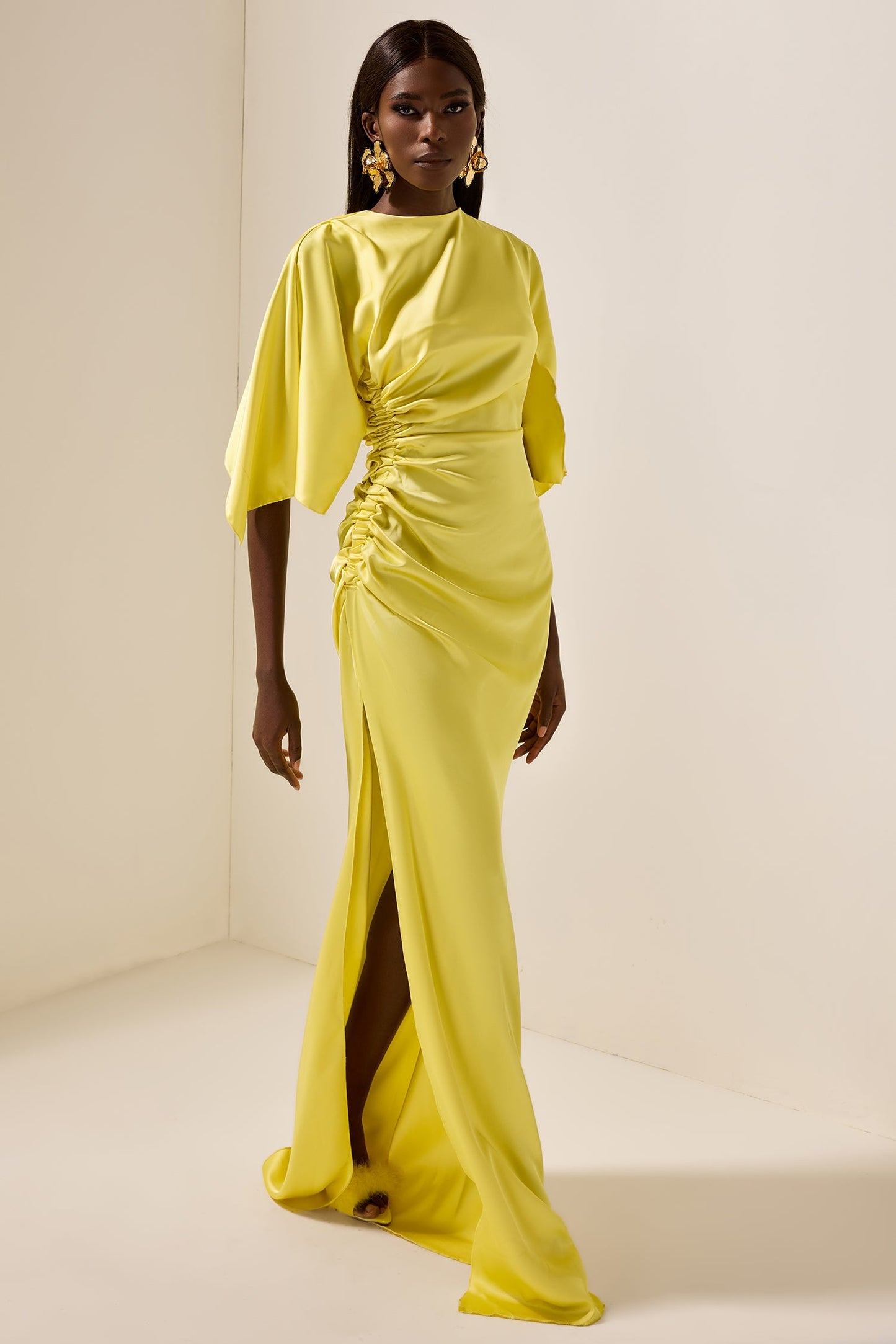Gracefully Styled Dress for Any Occasion