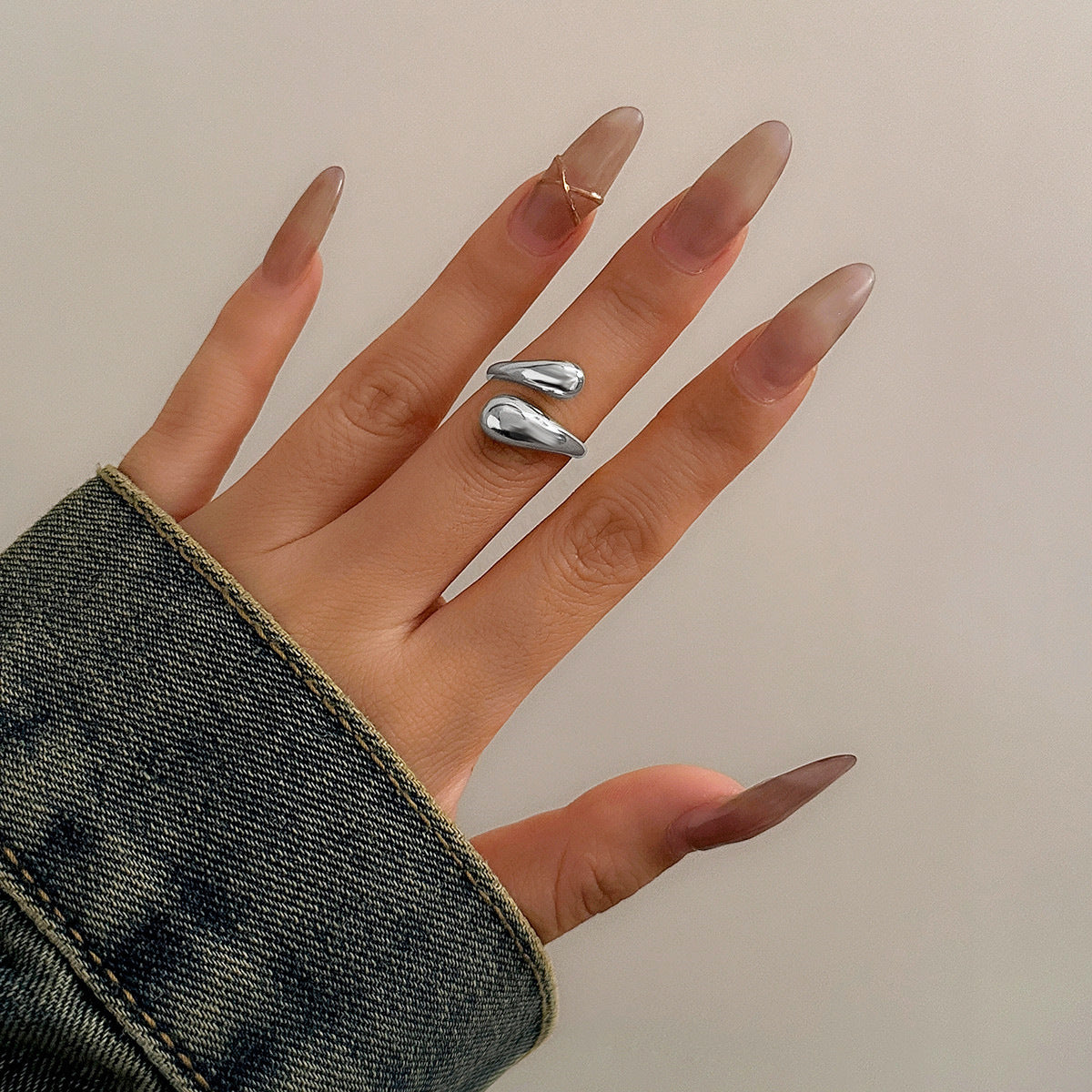 01 Ring White K 0702