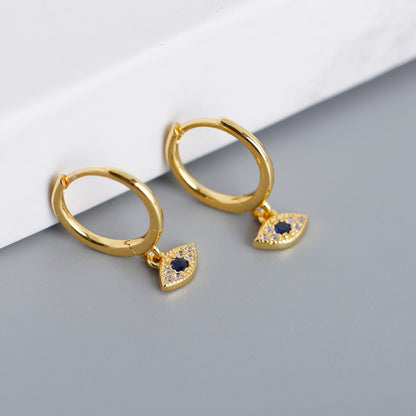 Stunning Gold Earring for Daily Wear