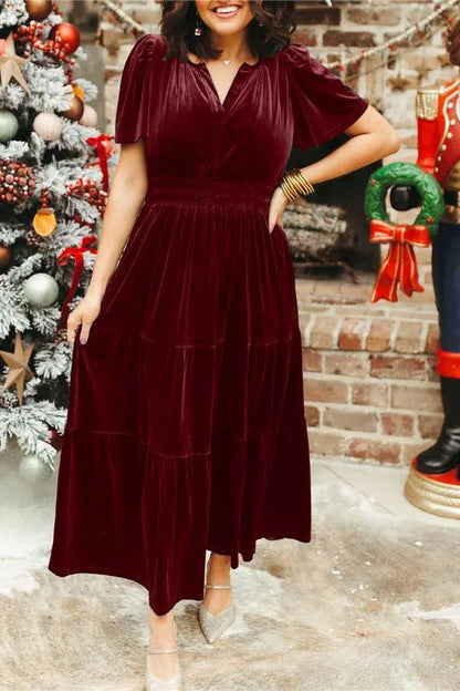 Effortlessly Elegant Dress with a Timeless Design