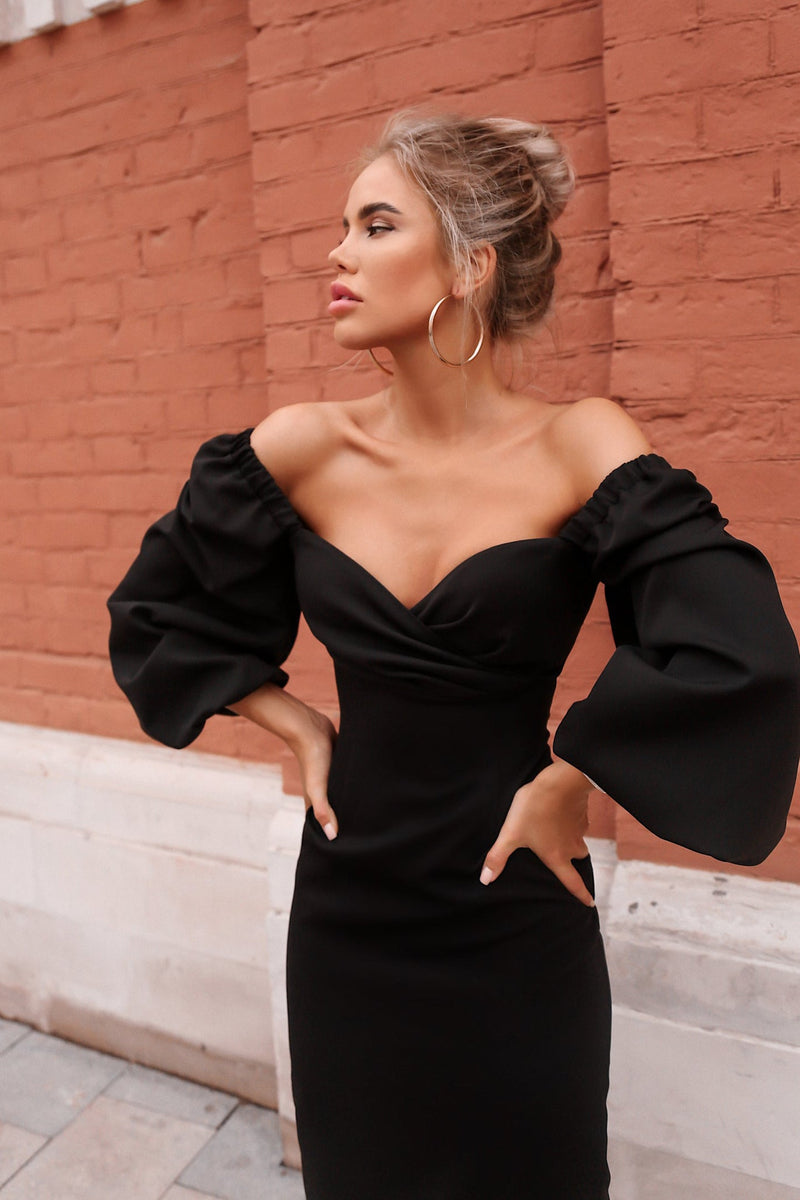 Classic Vintage & Enduringly Stylish Dress