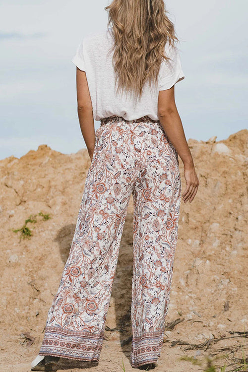 Beautifully Finished Pants in a Timeless Design