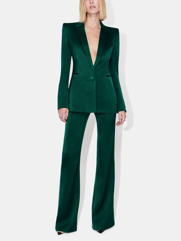 Well Tailored Garment with a Graceful Silhouette