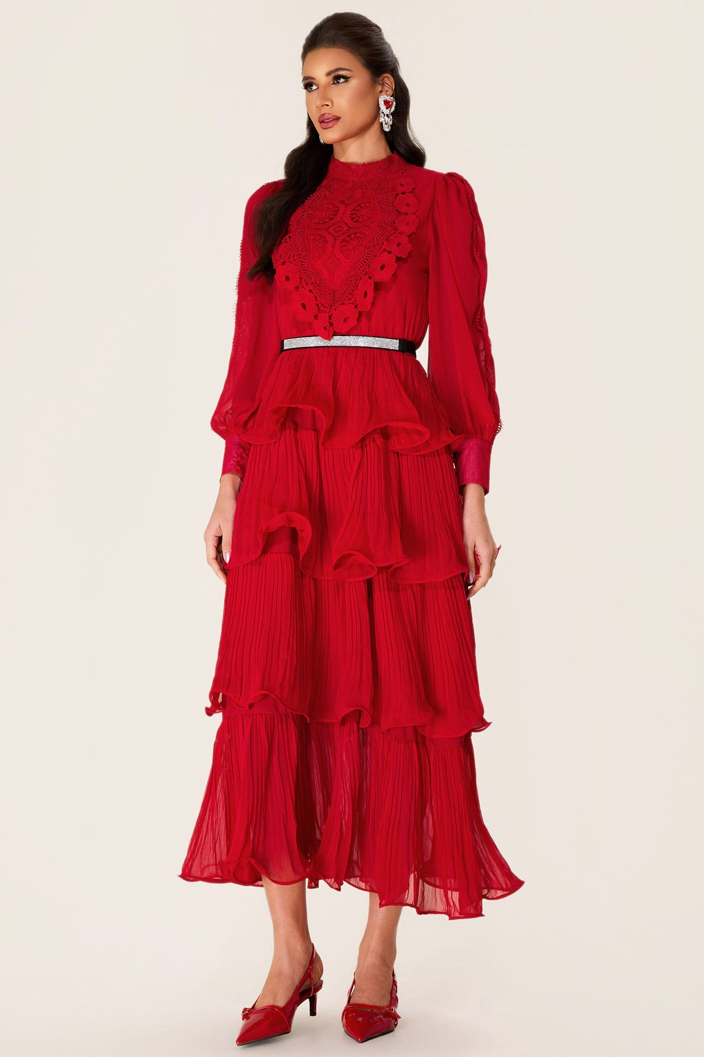 Beautifully Crafted Dress in a Classic Style