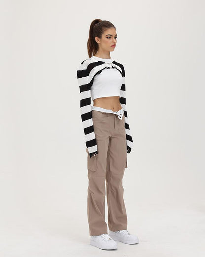 Effortlessly Elegant Pants with a Timeless Design