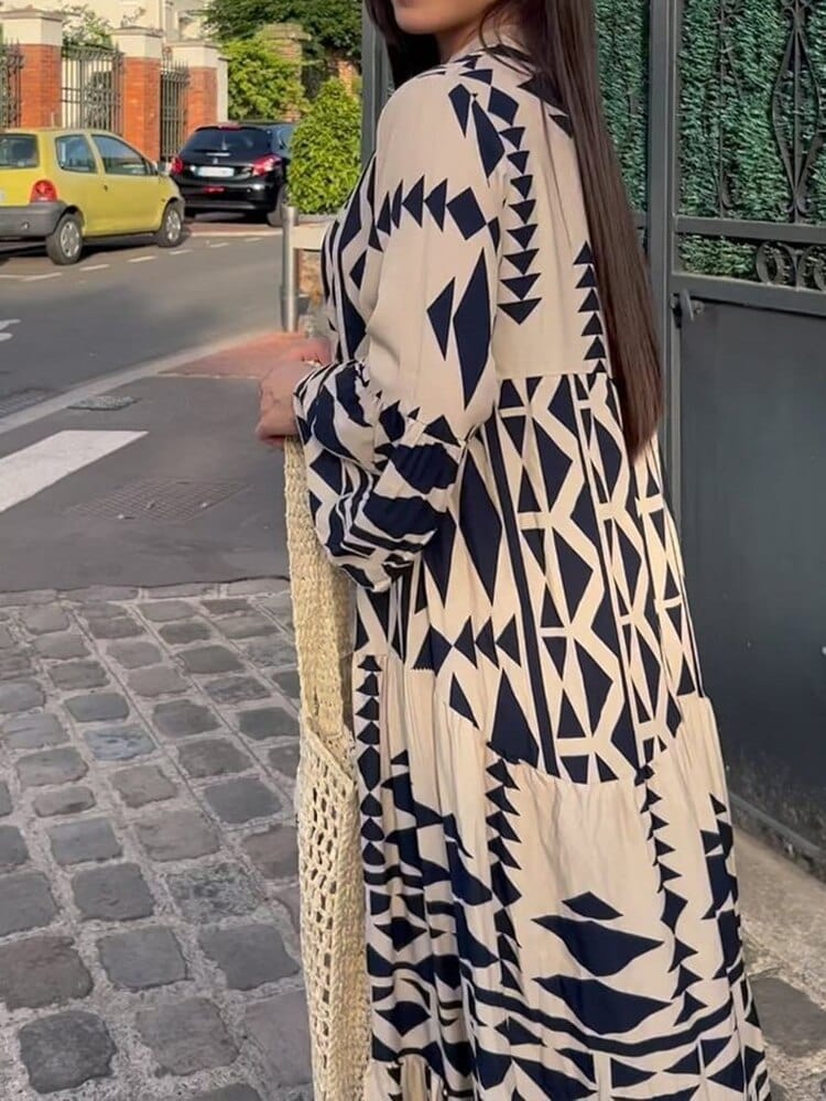 Effortlessly Elegant Dress with a Timeless Design