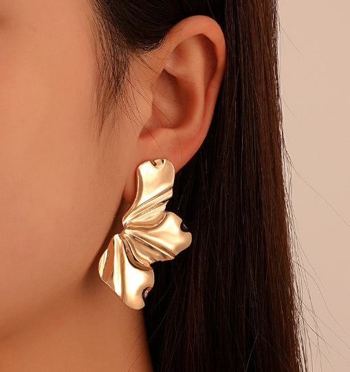 Delicate Artisan Gold Earring