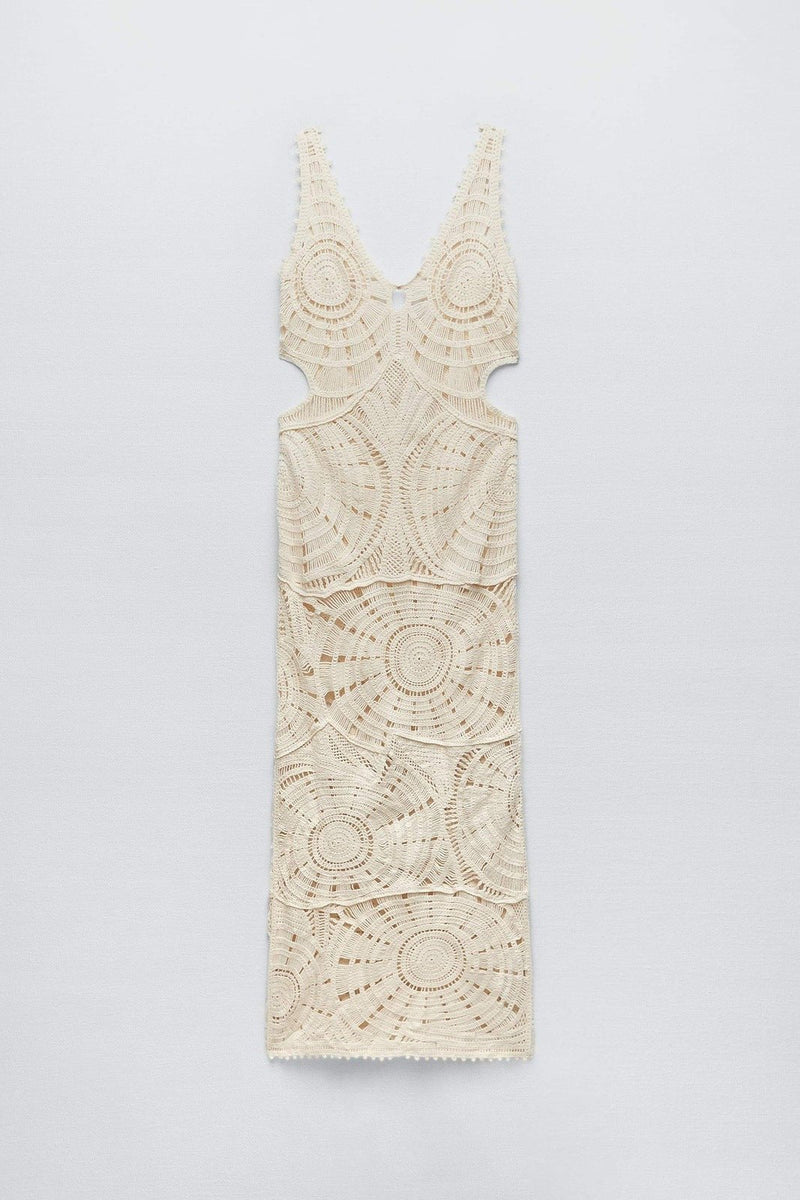 Classic Vintage Dress with a Flattering Fit