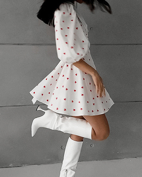 Beautifully Finished Dress in a Timeless Design