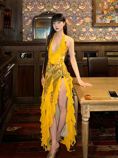 Classic Vintage & Enduringly Stylish Dress
