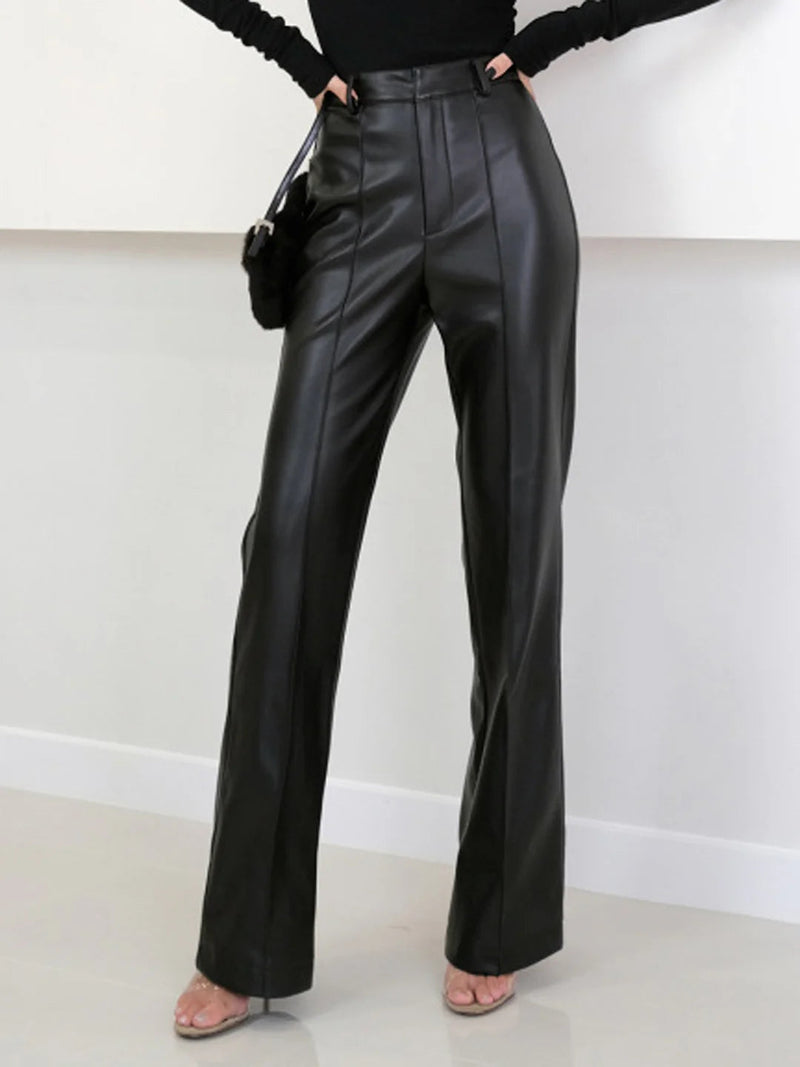 Classic Vintage Pants with a Flattering Fit