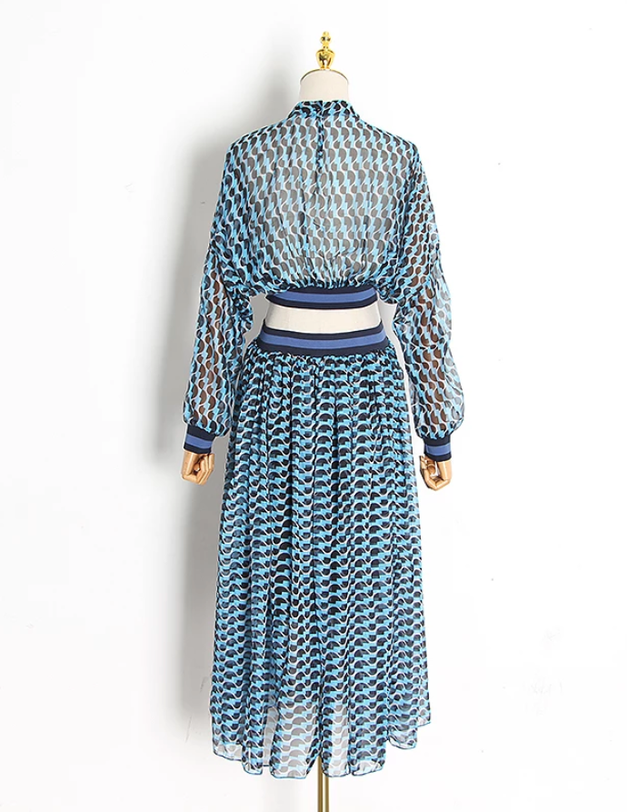 Well Tailored Dress with a Graceful Silhouette