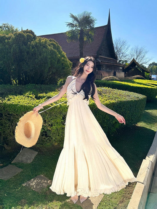 Effortlessly Elegant Dress with a Timeless Design