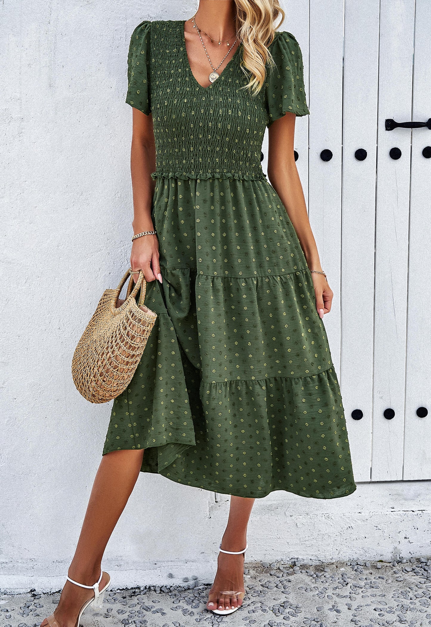 Beautifully Crafted Dress in a Classic Style