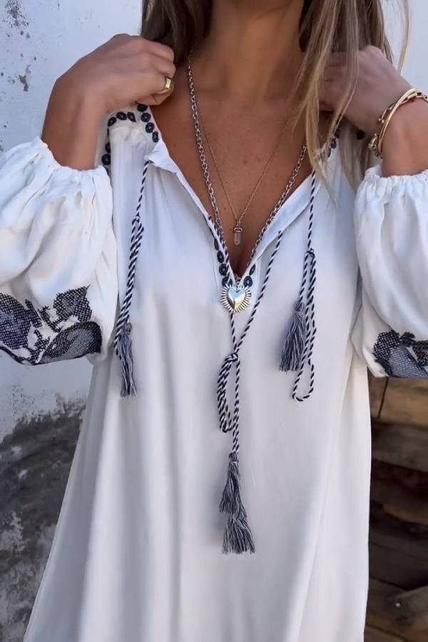 Gracefully Styled Dress for Any Occasion