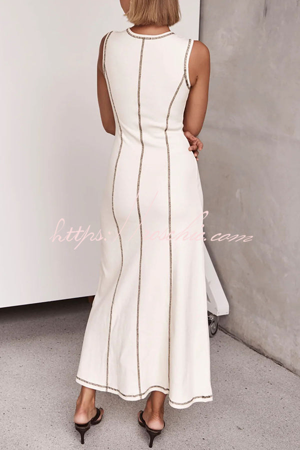 Sophisticated Dress with a Clean Classic Look
