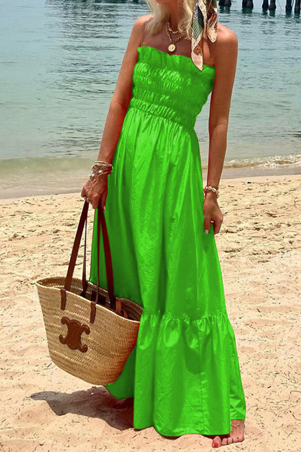 Effortlessly Elegant Dress with a Timeless Design