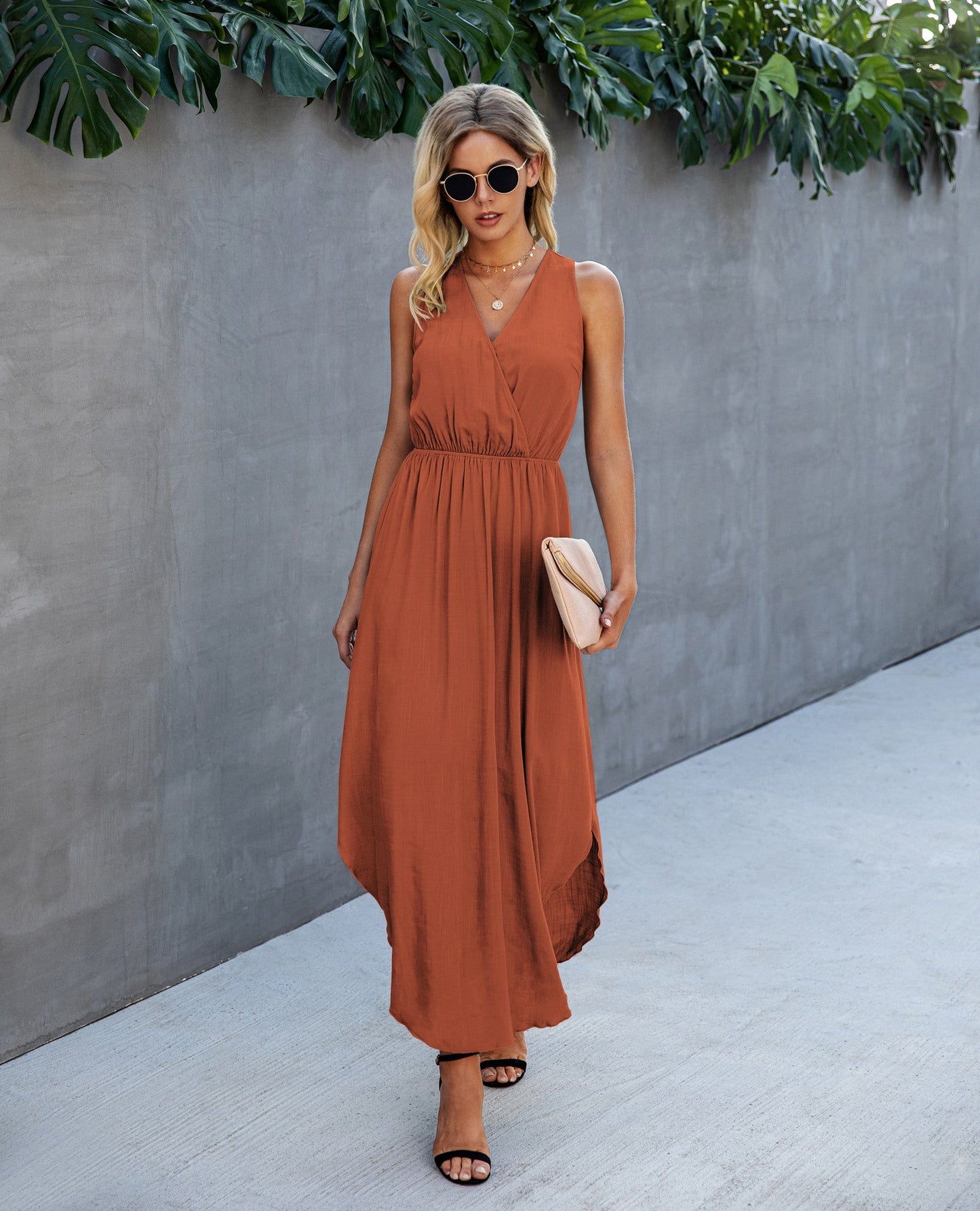 Sophisticated Dress with a Clean Classic Look