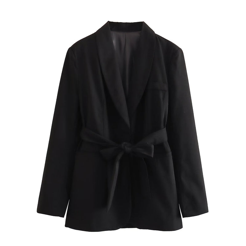 Effortlessly Elegant Pants with a Timeless Design