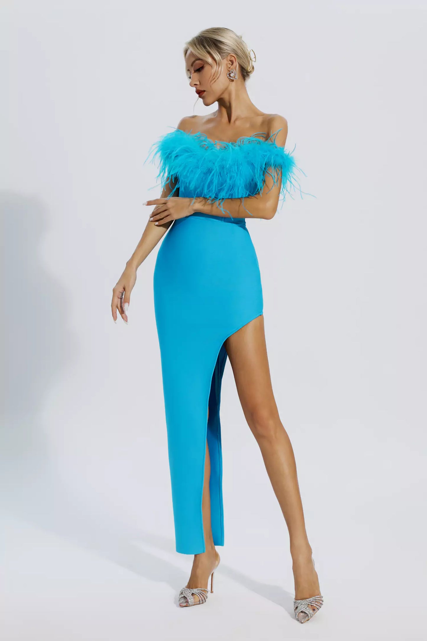 Gracefully Styled Dress for Any Occasion