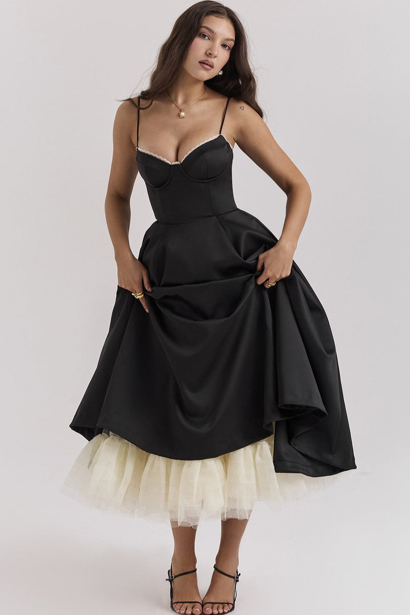 Classic Vintage Dress with a Flattering Fit