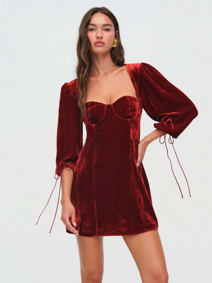 Polished Dress with an Effortless Classic Look