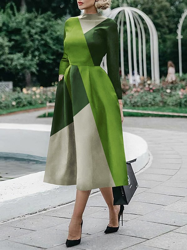 Classic Vintage Dress with a Flattering Fit